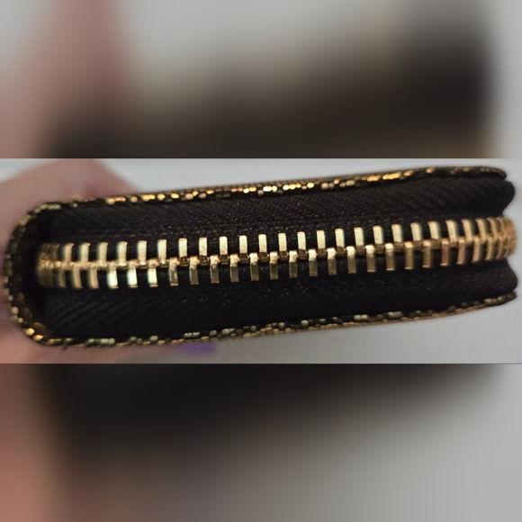 Deux Lux Gold & Black Fabric Animal Print Wallet Wristlet w/Hangtag and Tassels - Picture 10 of 11